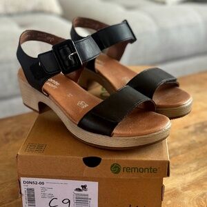 Remonte platform sandal size 40